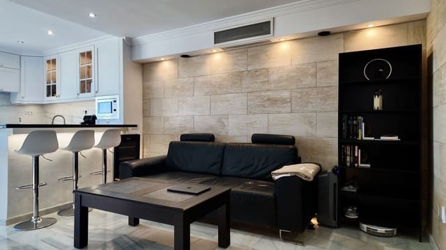 2 chambre Penthouse à vendre à El Paraiso, Estepona avec piscine garage - 395 000 € (Ref: 9788159)