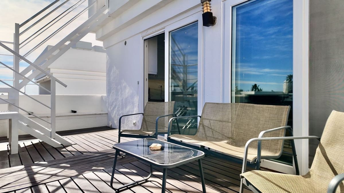 2 chambre Penthouse à vendre à El Paraiso avec piscine garage - 395 000 € (Ref: 9788159)