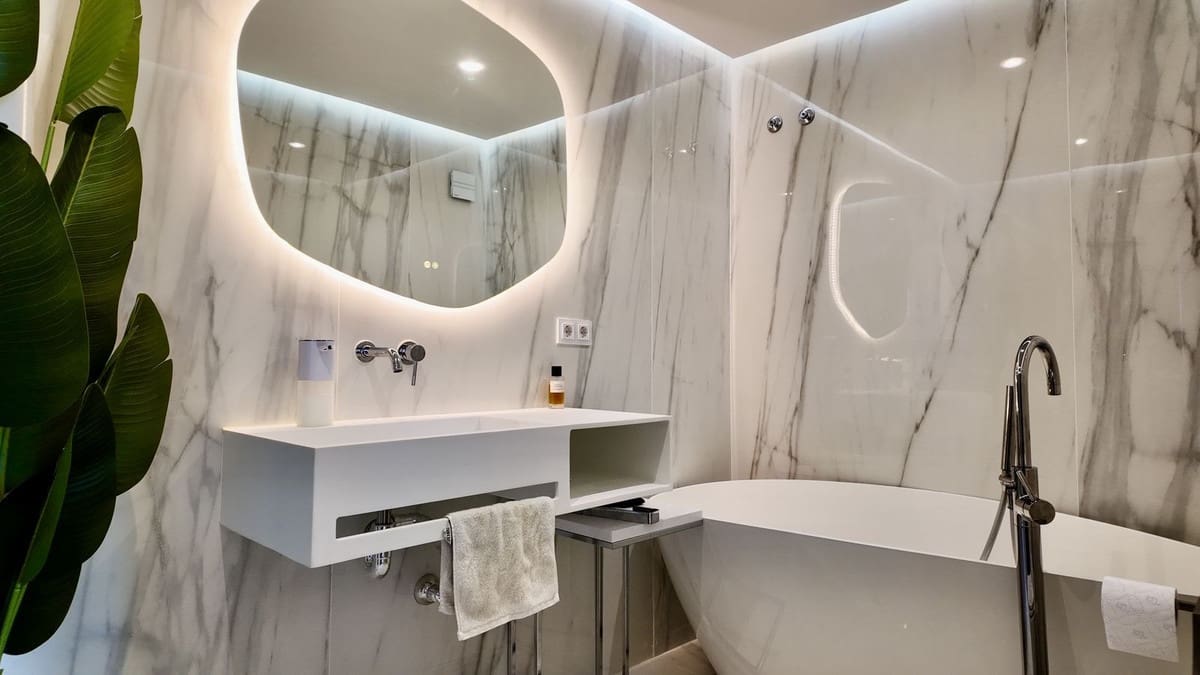 2 sypialnia Penthouse na sprzedaż w El Paraiso z basenem garażem - 395 000 € (Ref: 9788159)