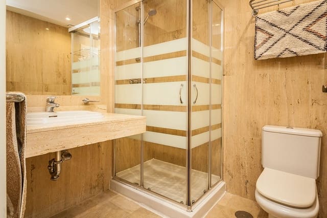 2 quarto Apartamento para venda em Marbella com piscina garagem - 375 000 € (Ref: 9788160)