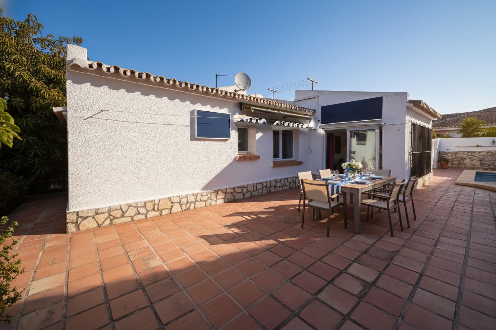 3 soveværelse Villa til salg i Mijas Costa med swimmingpool garage - € 675.000 (Ref: 9790279)