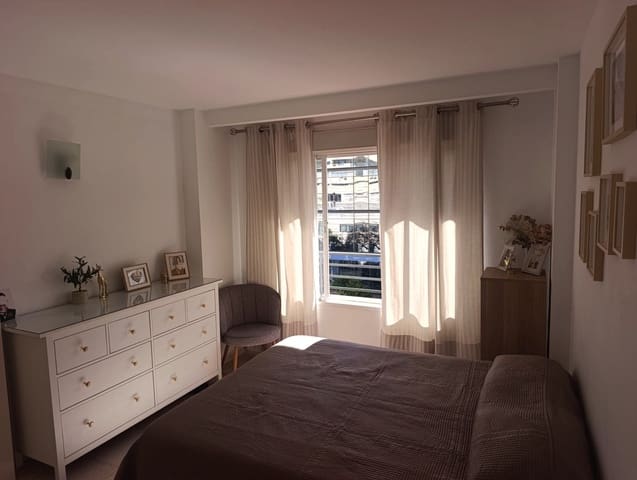 Apartamento de 4 habitaciones en Marbella en venta - 770.000 € (Ref: 9794096)