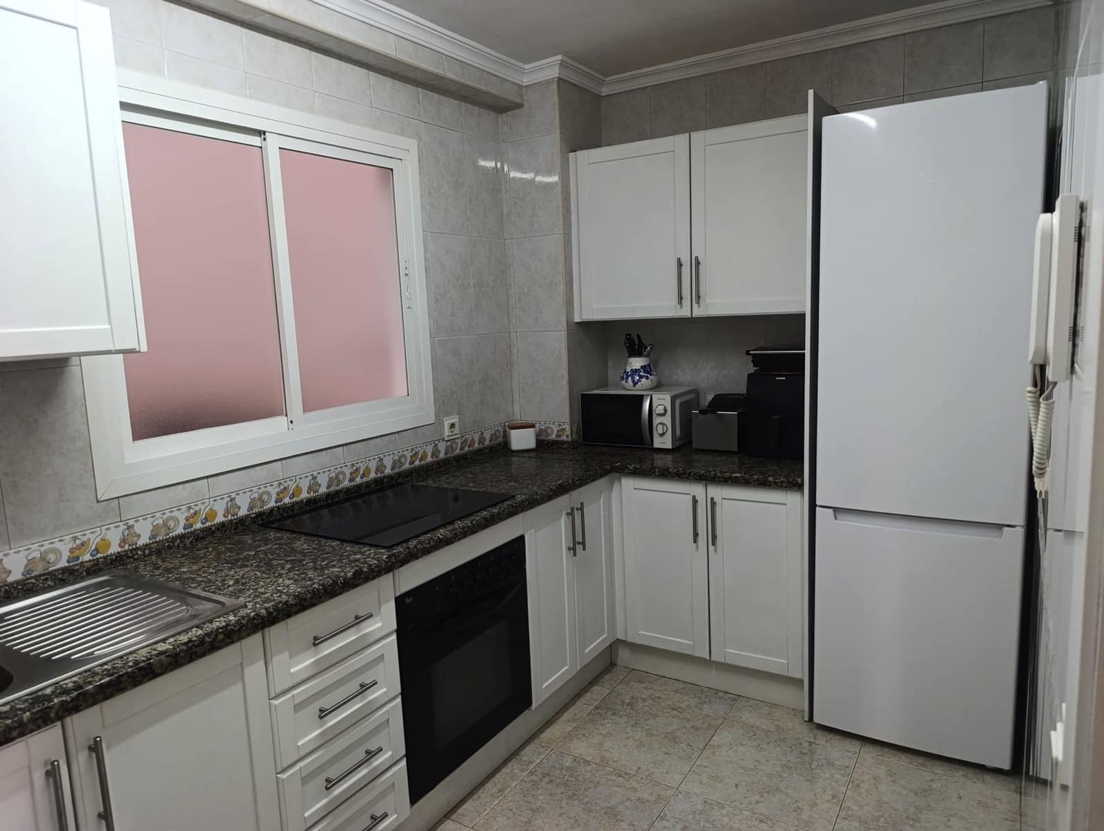 4 Zimmer Apartment zu verkaufen in Marbella - 770.000 € (Ref: 9794096)