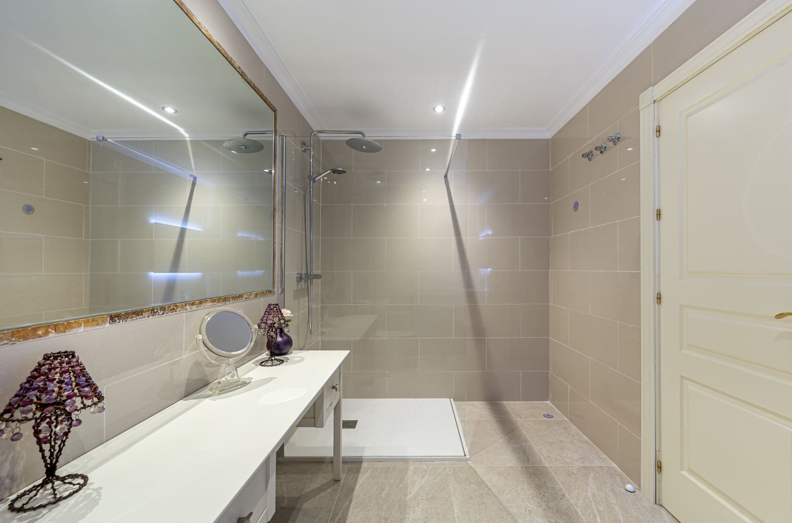 2 slaapkamer Appartement te koop in Estepona met zwembad garage - € 579.000 (Ref: 9798722)