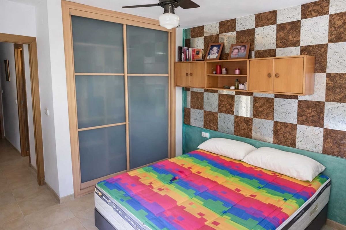 3 sovrum Lägenhet till salu i Marbella - 359 000 € (Ref: 9806147)