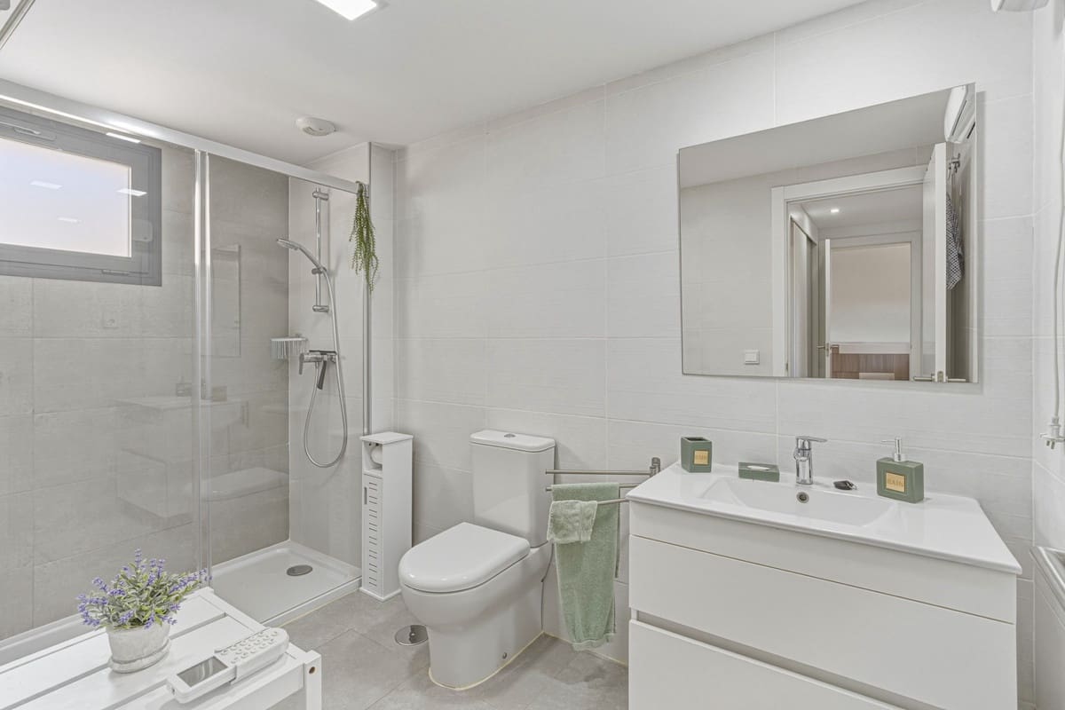 2 slaapkamer Appartement te koop in La Cala de Mijas met zwembad garage - € 350.000 (Ref: 9819923)