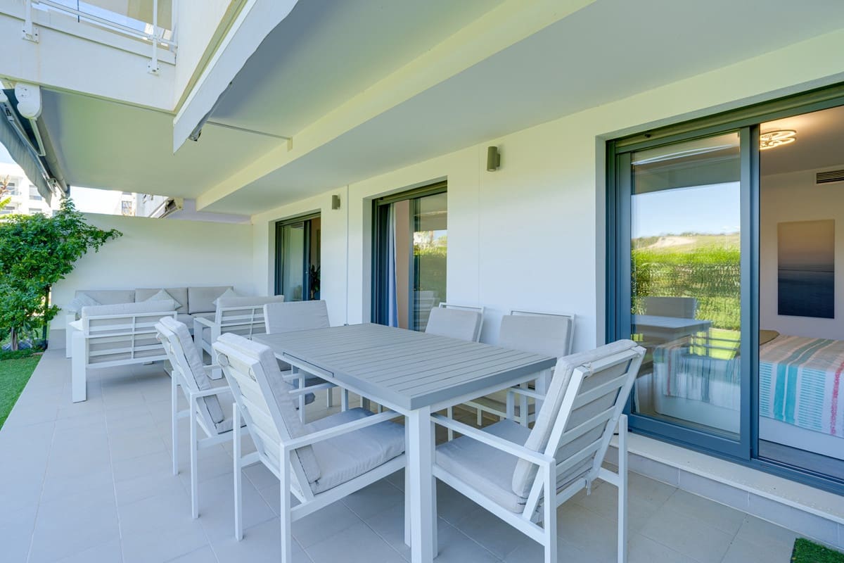 2 slaapkamer Appartement te koop in La Cala de Mijas met zwembad garage - € 350.000 (Ref: 9819923)