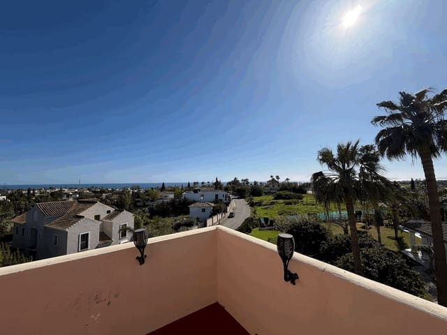 2 Zimmer Penthouse zu verkaufen in Bel-Air, Estepona mit Pool - 449.000 € (Ref: 9822029)