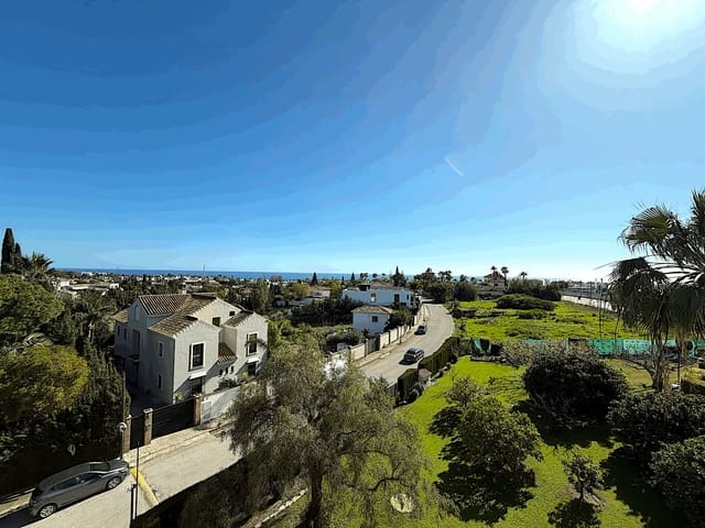 2 bedroom Penthouse for sale in Bel-Air, Estepona with pool - € 449,000 (Ref: 9822029)