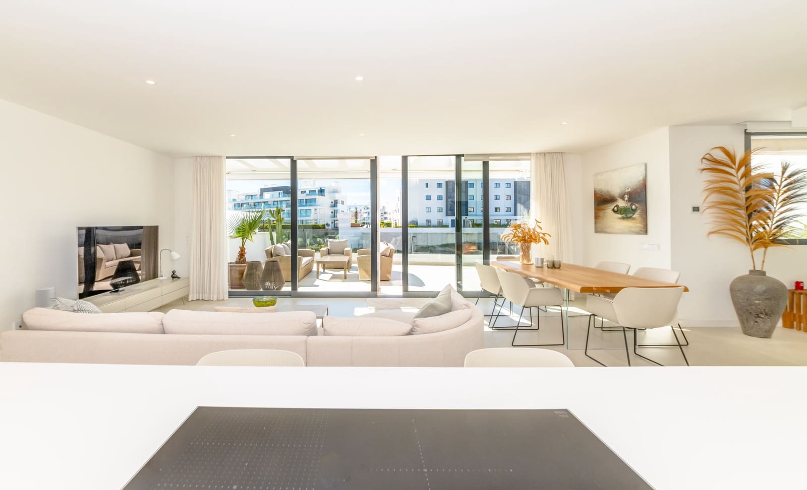 3 bedroom Apartment for sale in Benalmadena with pool garage - € 895,000 (Ref: 9824720)