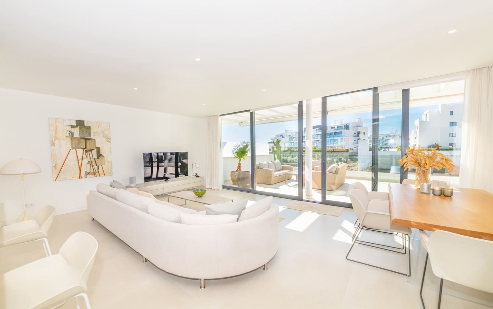 3 bedroom Apartment for sale in Benalmadena with pool garage - € 895,000 (Ref: 9824720)