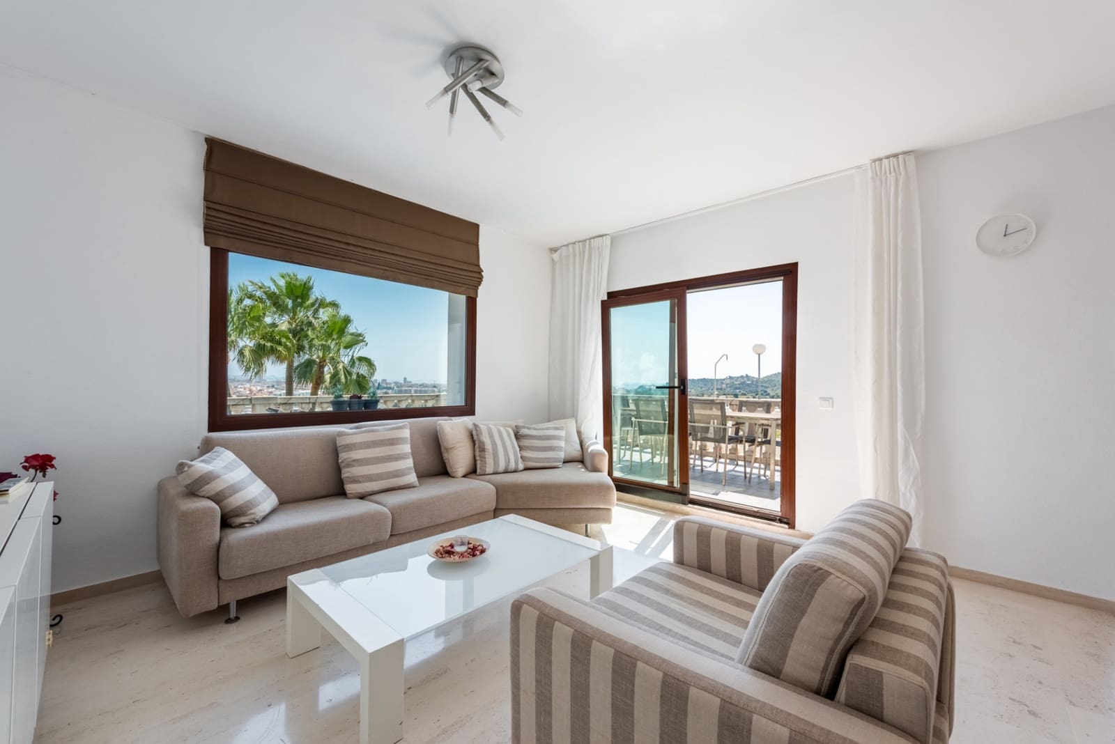 3 bedroom Villa for sale in Mijas Costa with pool garage - € 675,000 (Ref: 9824721)