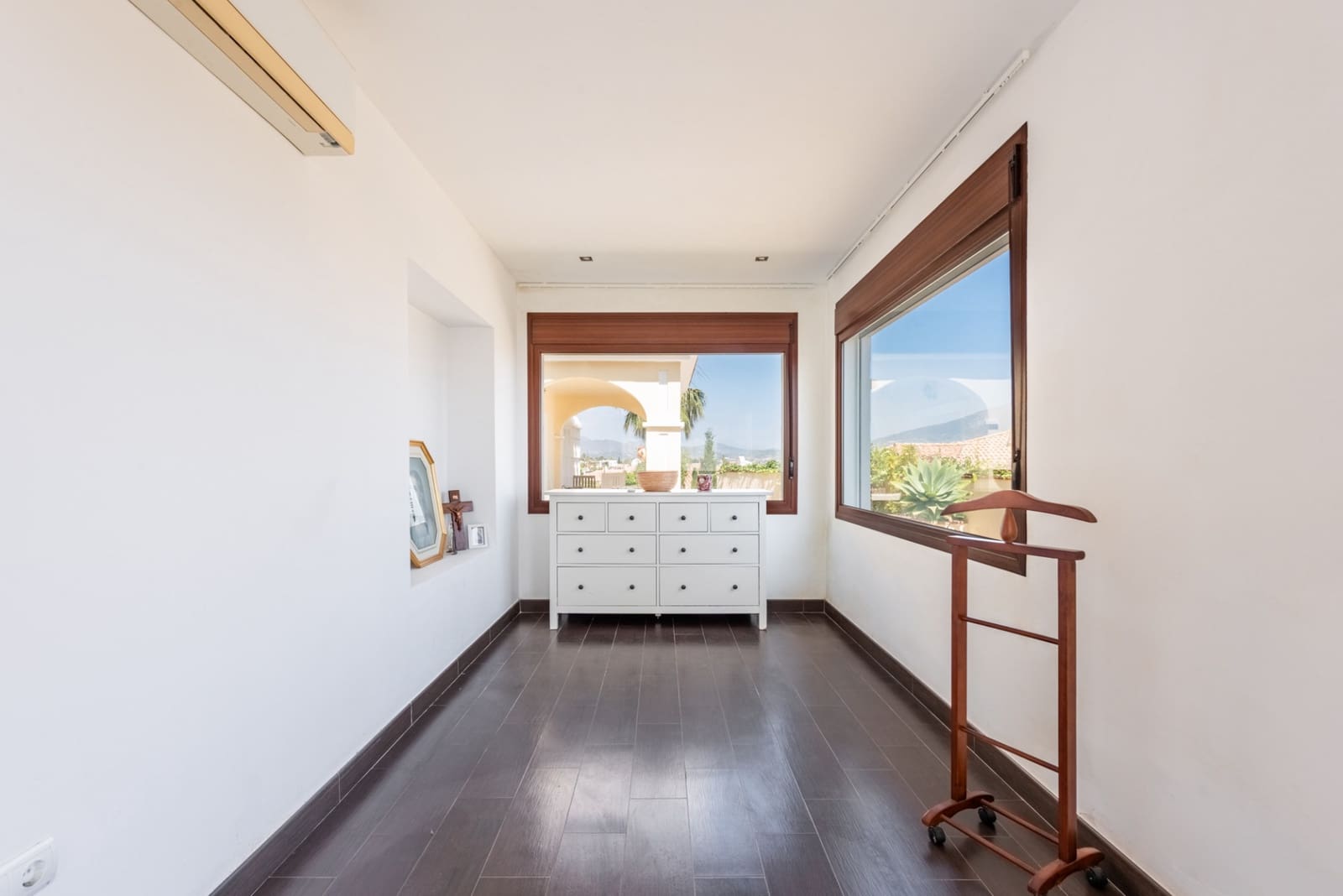 3 bedroom Villa for sale in Mijas Costa with pool garage - € 675,000 (Ref: 9824721)