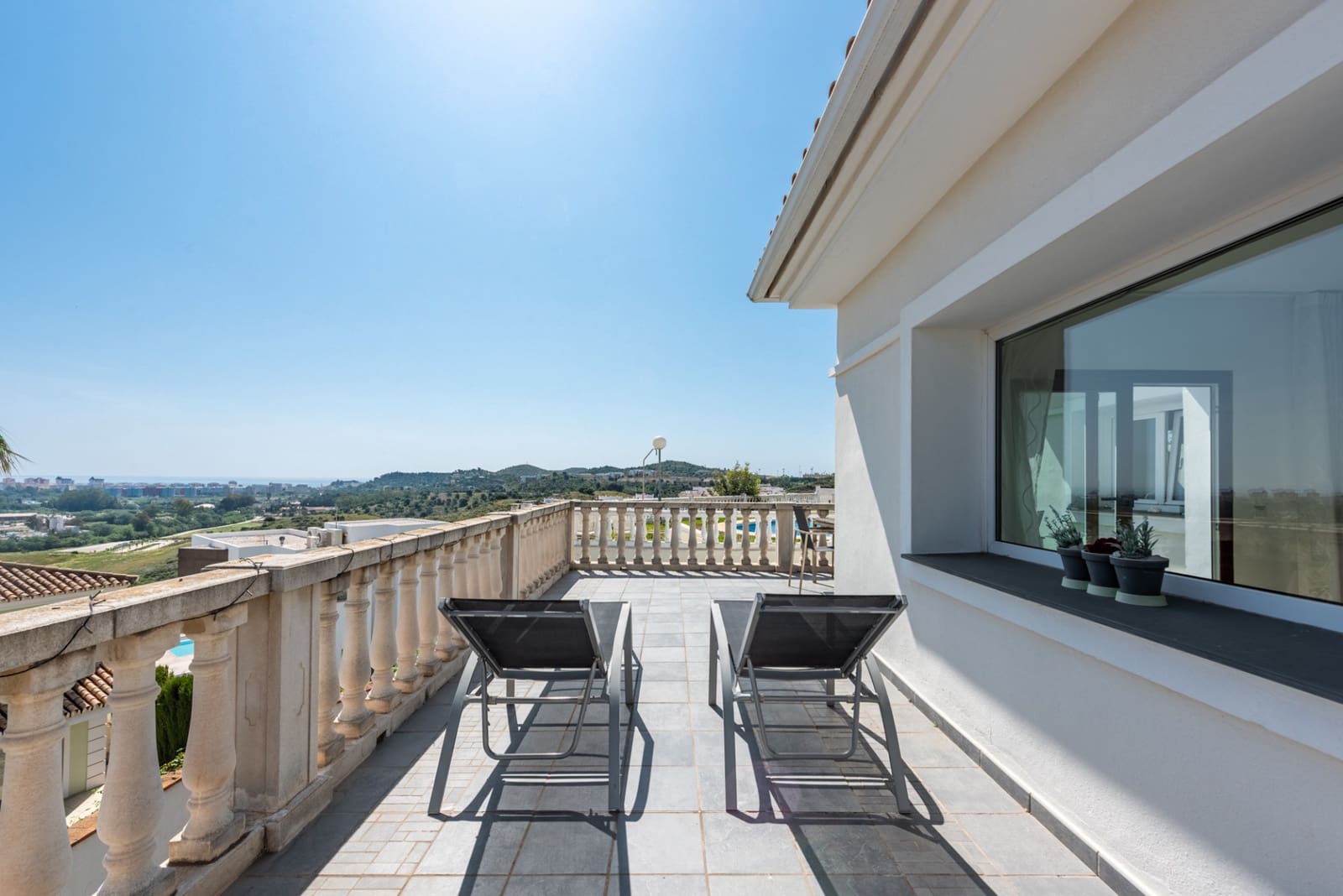 3 bedroom Villa for sale in Mijas Costa with pool garage - € 675,000 (Ref: 9824721)