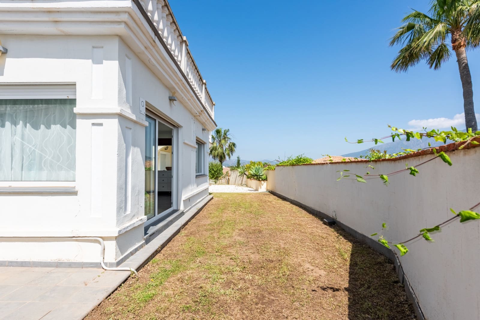 3 bedroom Villa for sale in Mijas Costa with pool garage - € 675,000 (Ref: 9824721)