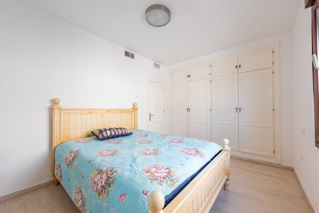 3 makuuhuone Huvila myytävänä paikassa Mijas Costa, Mijas mukana uima-altaan 
autotalli - 675 000 € (Ref: 9824721)