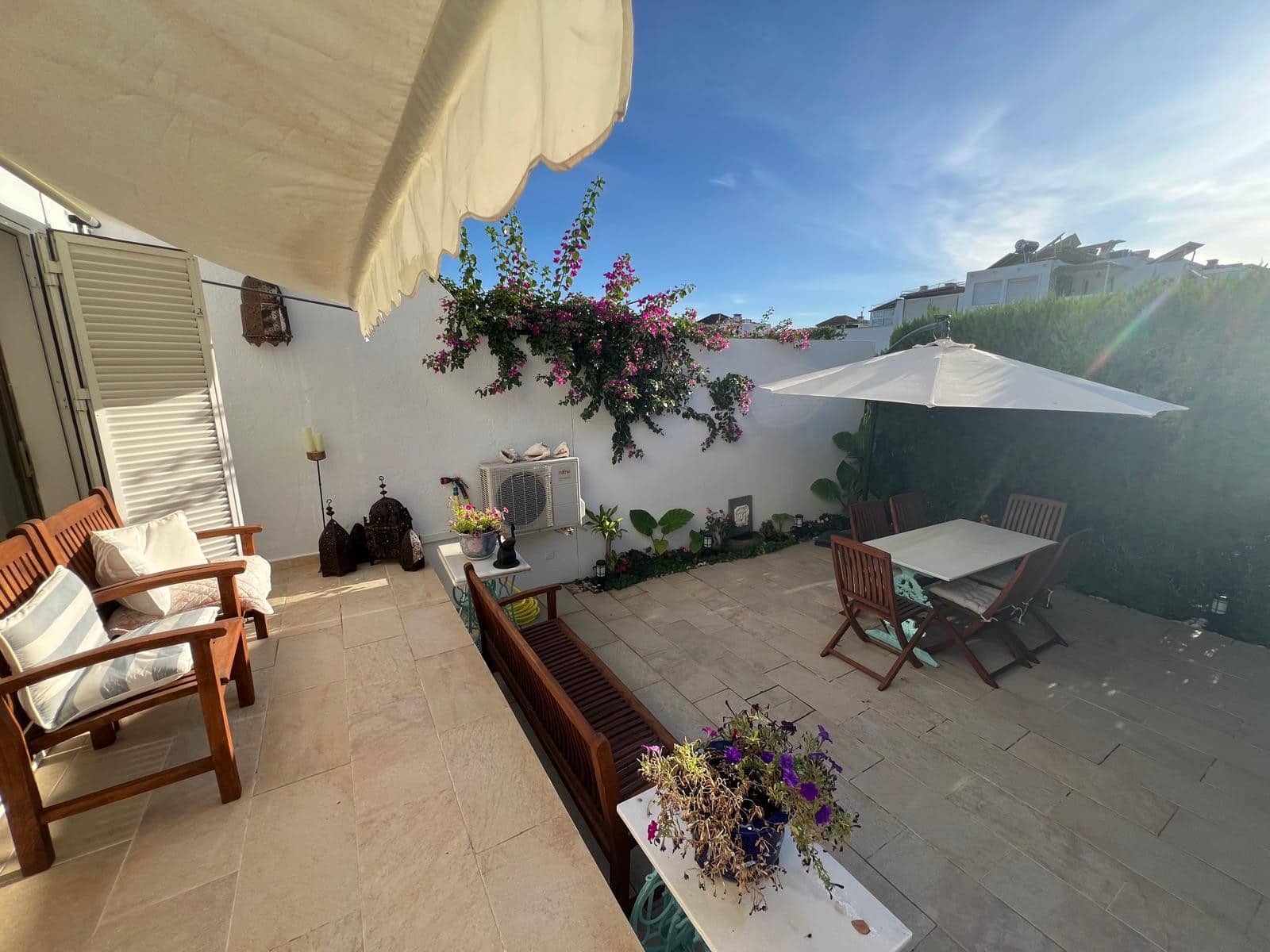 3 Zimmer Haus zu verkaufen in Marbella mit Pool Garage - 945.000 € (Ref: 9830735)