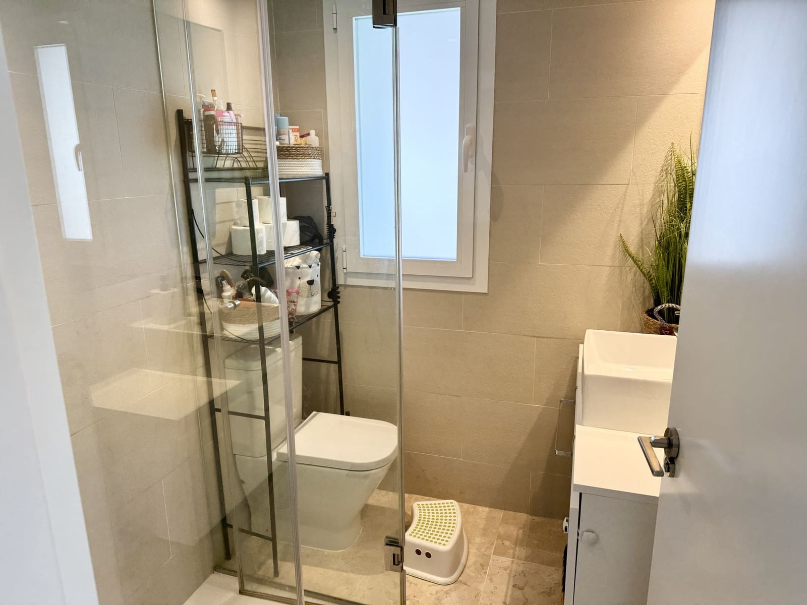 3 quarto Apartamento para venda em Benahavis com piscina garagem - 597 000 € (Ref: 9830736)