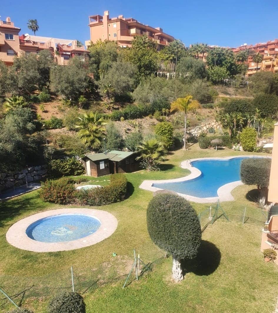 2 slaapkamer Penthouse te koop in Marbella met garage - € 359.000 (Ref: 9835230)
