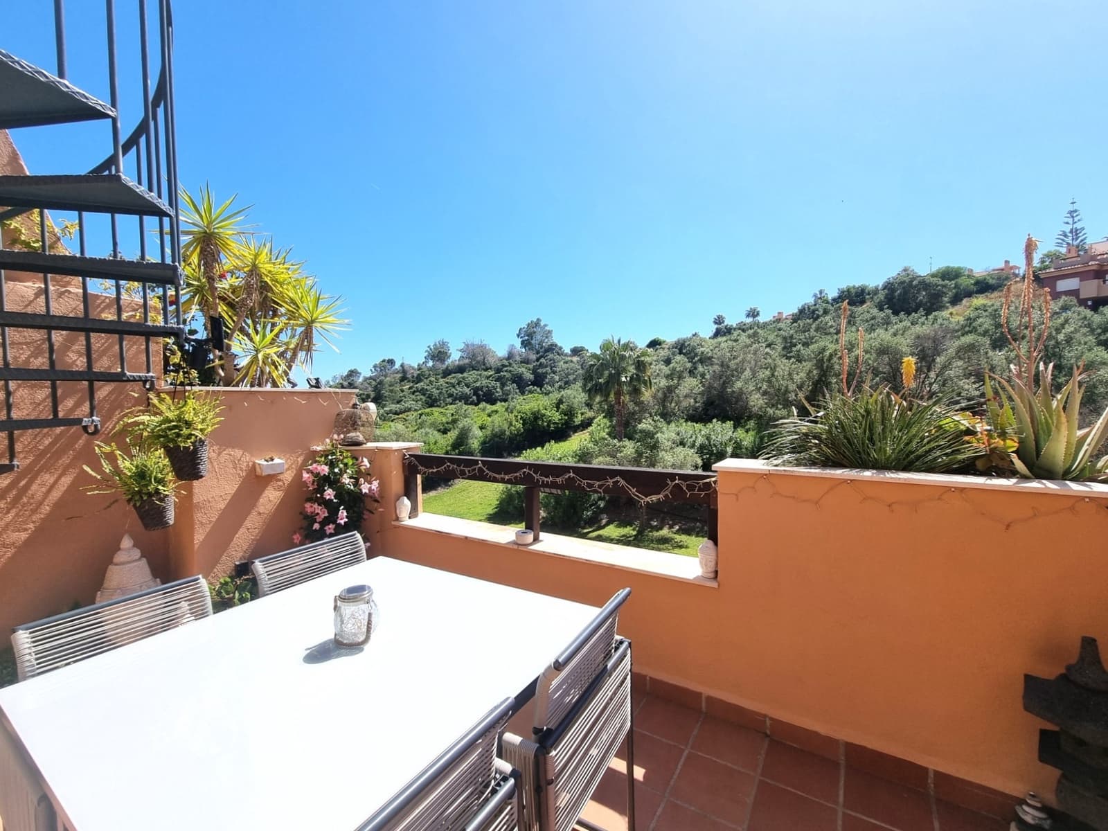 2 slaapkamer Penthouse te koop in Marbella met garage - € 359.000 (Ref: 9835230)