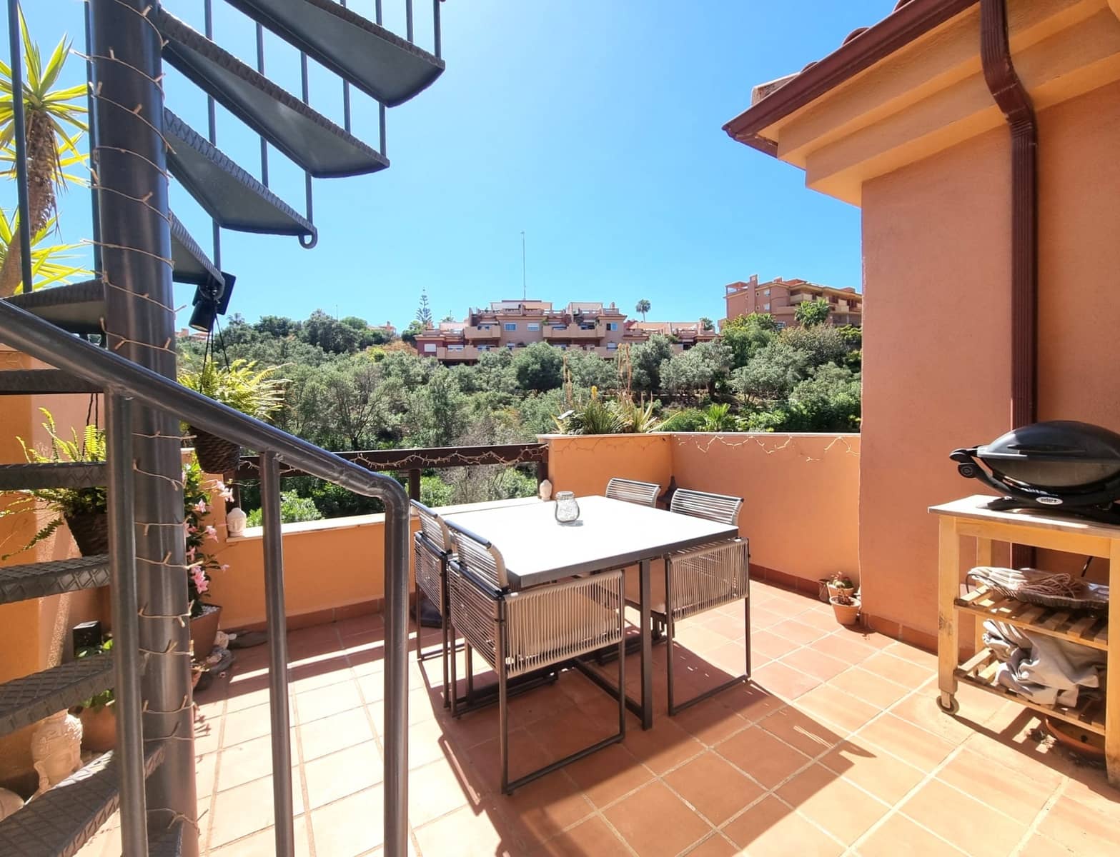 2 slaapkamer Penthouse te koop in Marbella met garage - € 359.000 (Ref: 9835230)