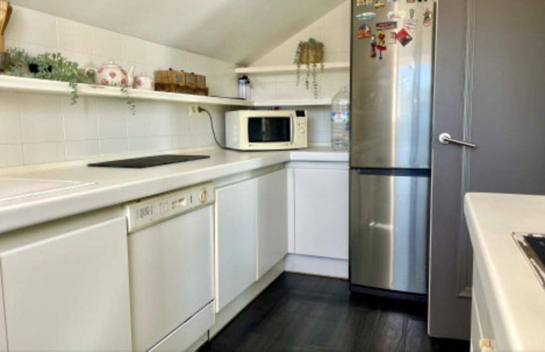 2 bedroom Penthouse for sale in Marbella with pool garage - € 650,000 (Ref: 9835231)