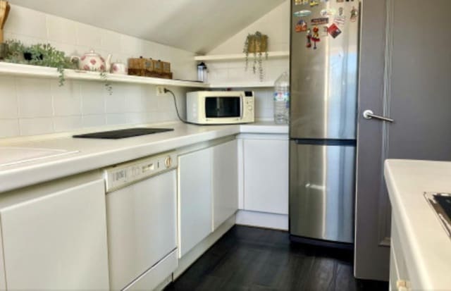 2 soverom Penthouse til salgs i Marbella med svømmebasseng garasje - € 650 000 (Ref: 9835231)