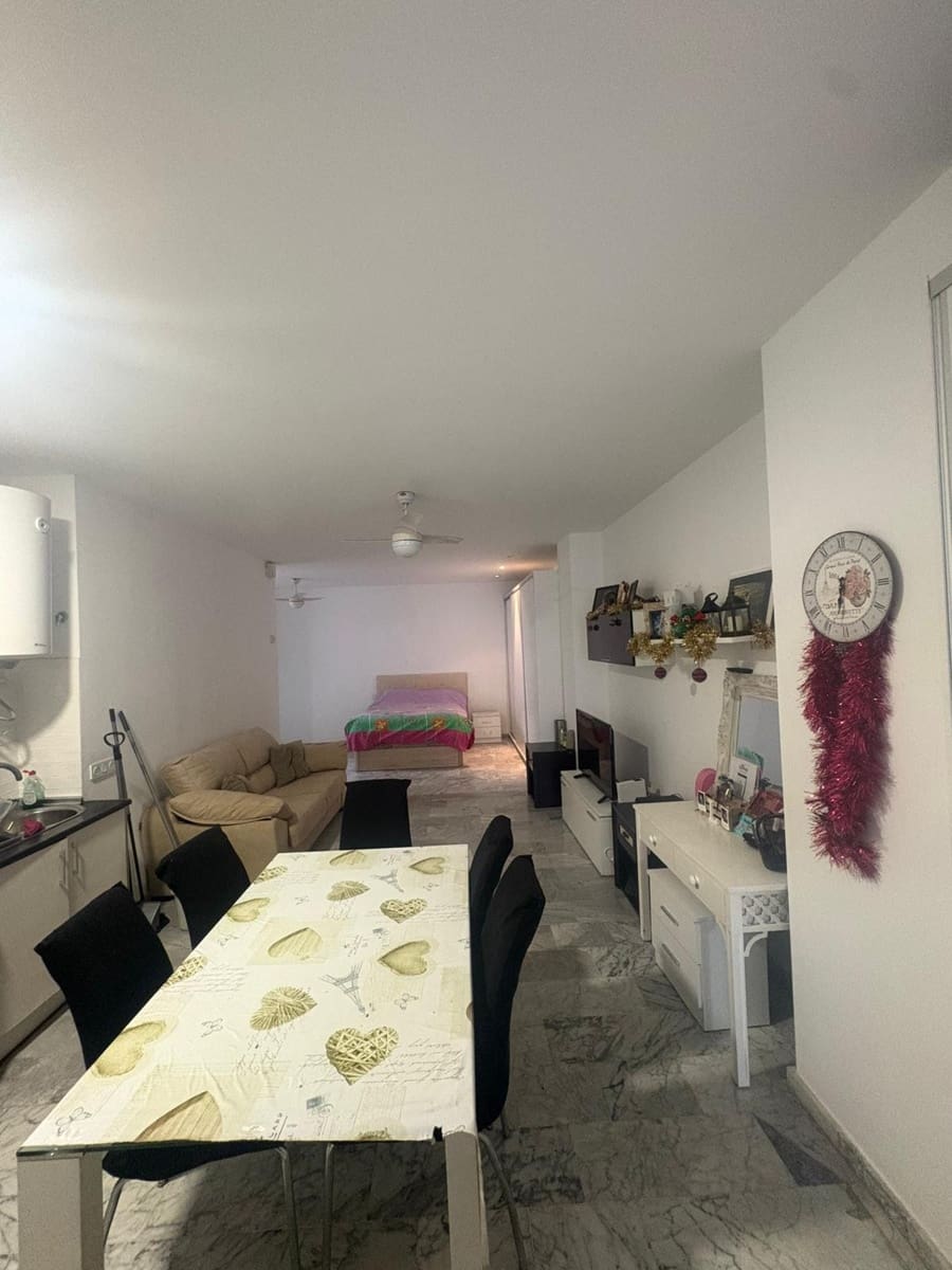 1 bedroom Studio for sale in Bahia Dorada with pool garage - € 205,000 (Ref: 9851519)