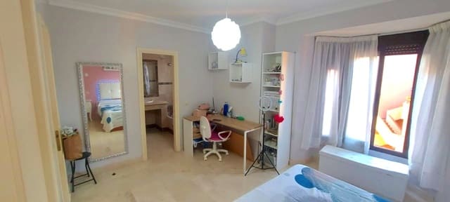 3 Zimmer Apartment zu verkaufen in Alcorrín, Manilva mit Pool Garage - 391.000 € (Ref: 9851520)