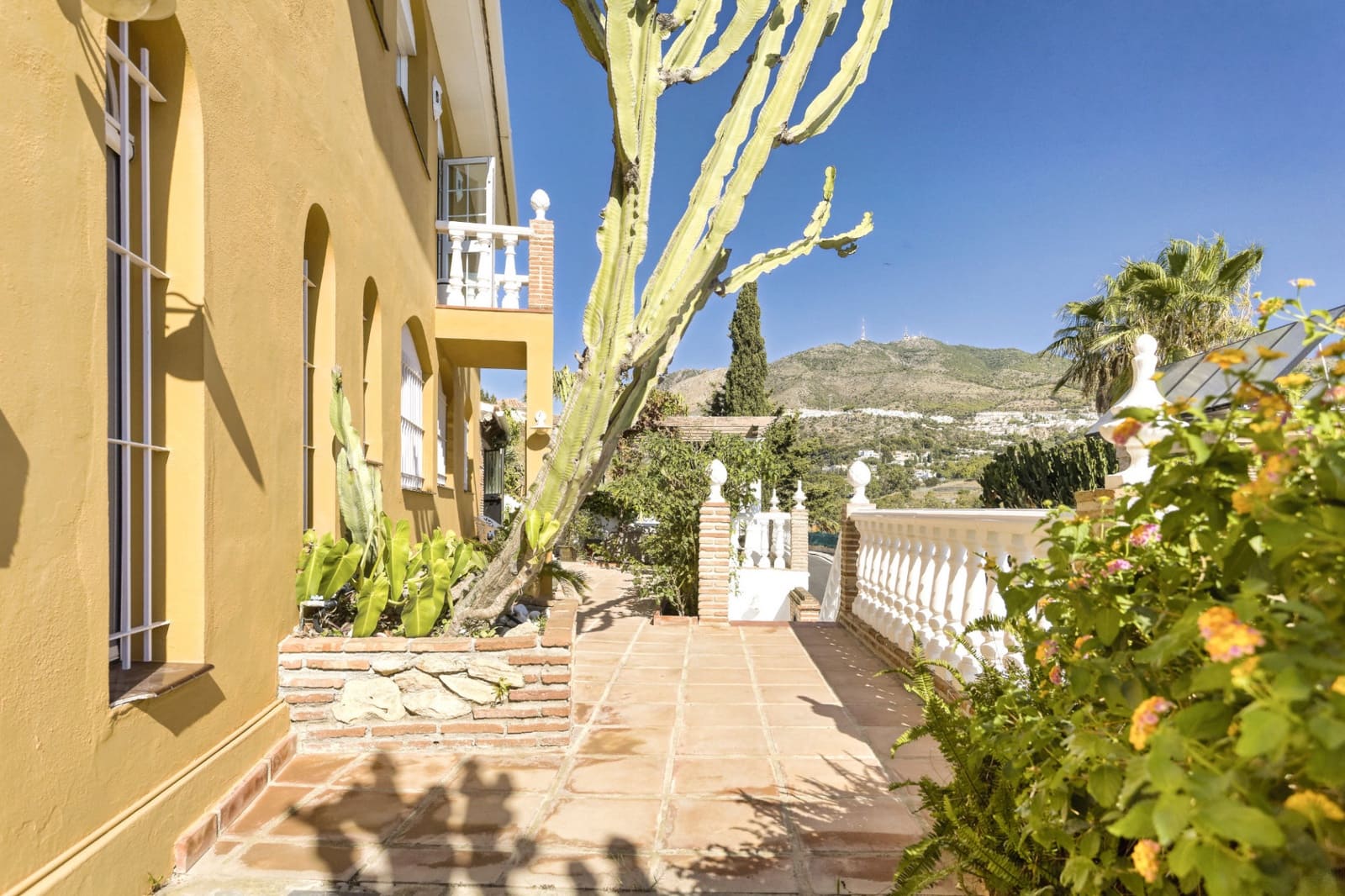 5 soveværelse Villa til salg i Torremuelle med swimmingpool garage - € 1.145.000 (Ref: 9851521)
