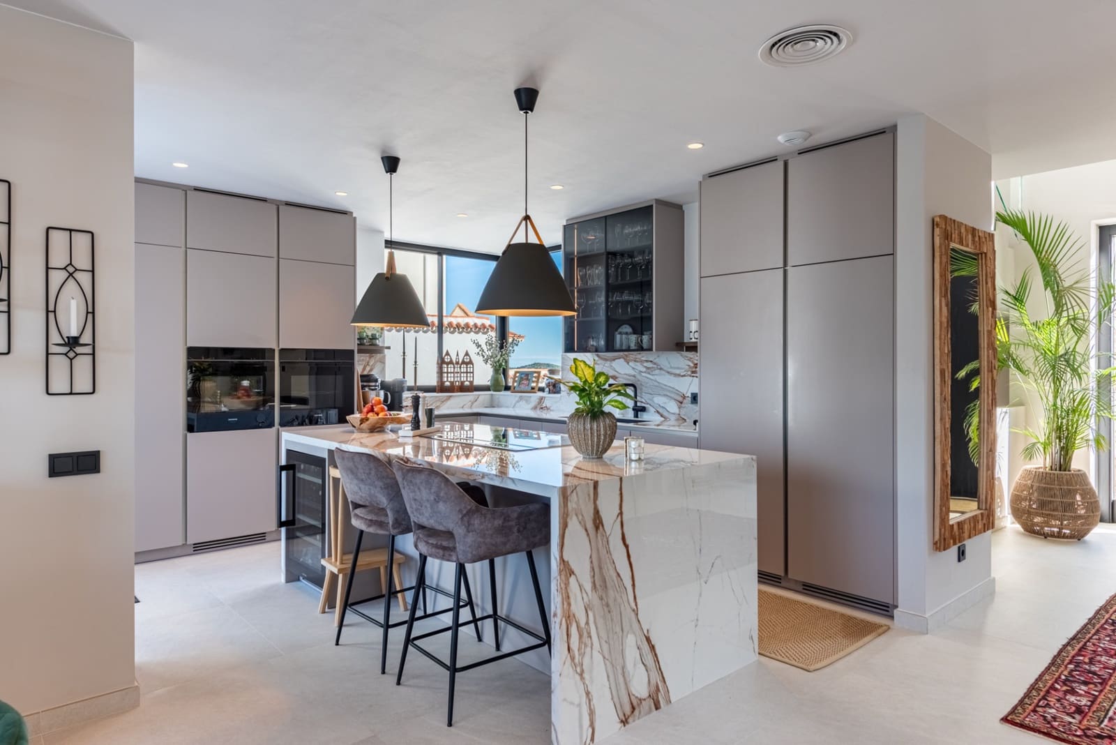 3 bedroom Villa for sale in Mijas Costa with pool garage - € 1,895,000 (Ref: 9851523)