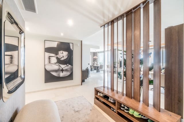 2 soveværelse Lejlighed til salg i Marbella med swimmingpool garage - € 1.420.000 (Ref: 9851524)