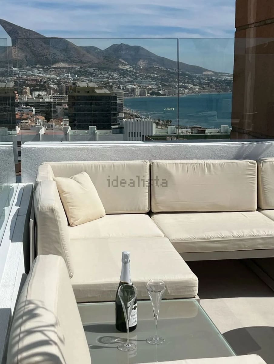 2 soverom Penthouse til salgs i Fuengirola med svømmebasseng - € 1 049 000 (Ref: 9851525)