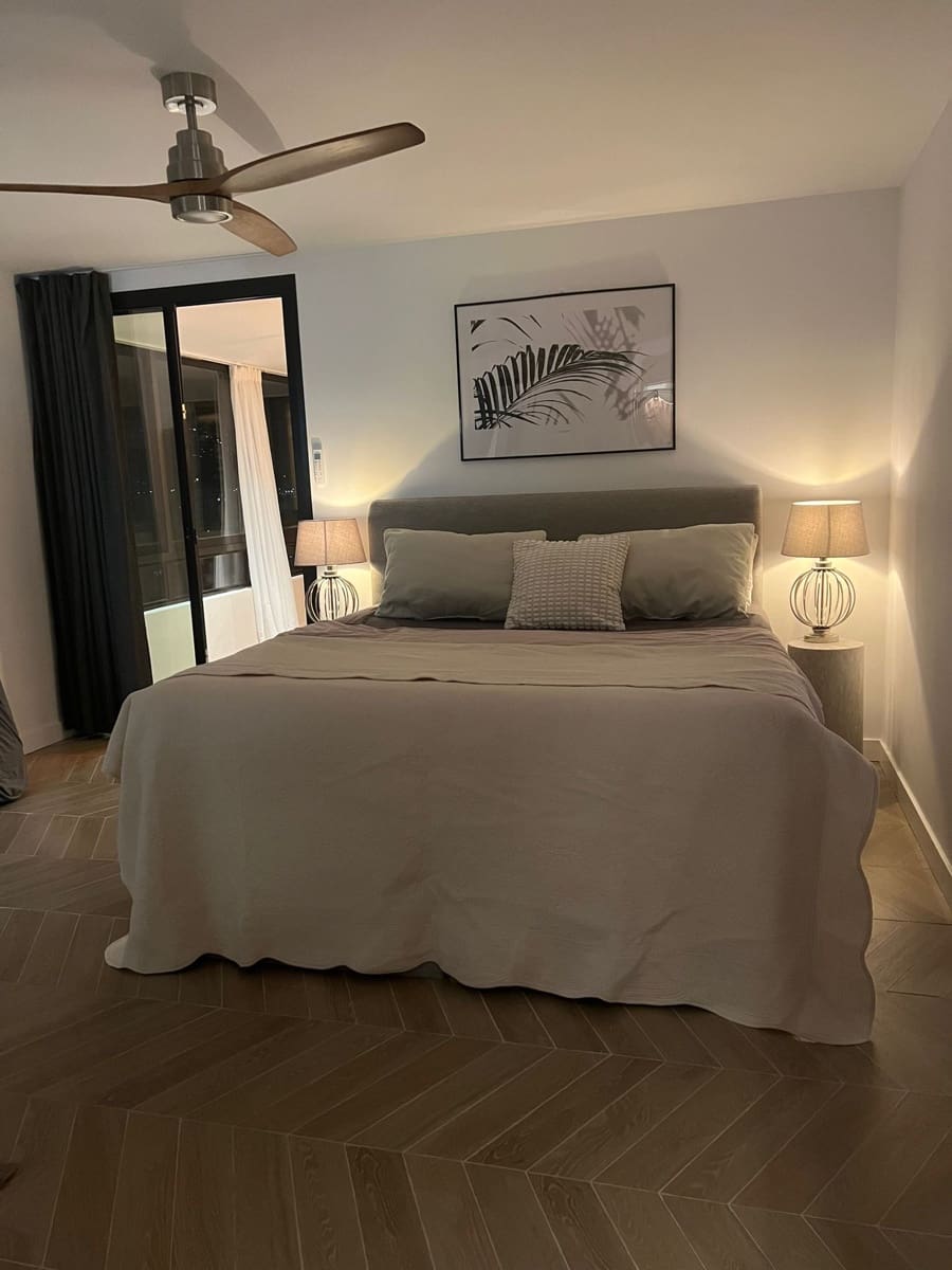 2 soverom Penthouse til salgs i Fuengirola med svømmebasseng - € 1 049 000 (Ref: 9851525)
