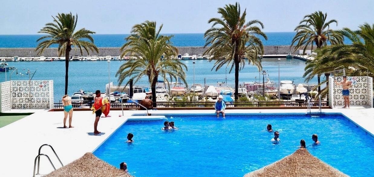 2 soverom Penthouse til salgs i Fuengirola med svømmebasseng - € 1 049 000 (Ref: 9851525)