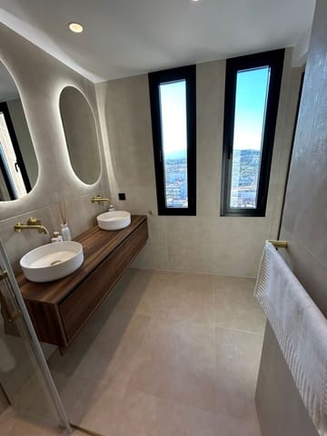 2 sovrum Takvåning till salu i Fuengirola med pool - 1 049 000 € (Ref: 9851525)