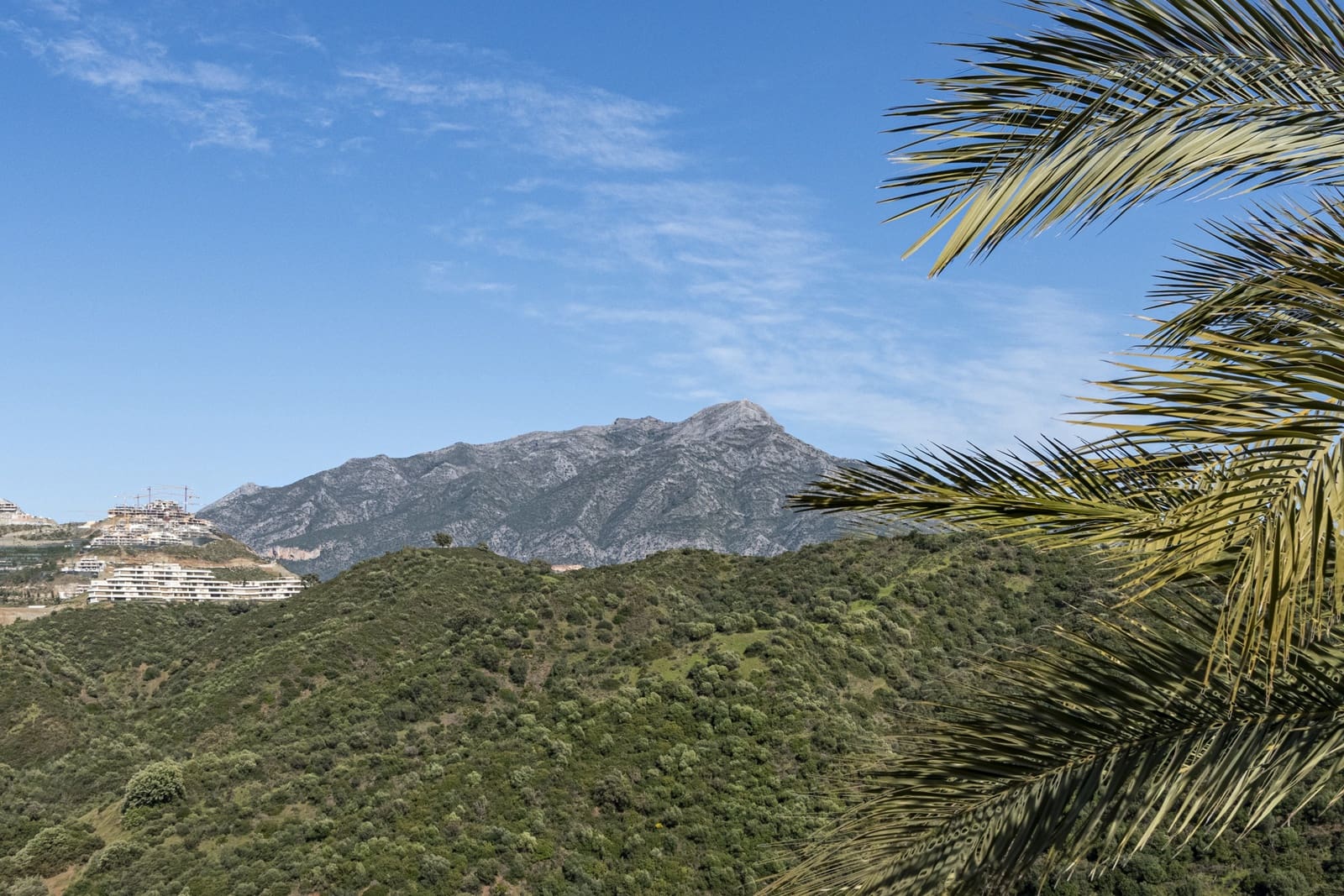 3 soverom Penthouse til salgs i Benahavis med svømmebasseng garasje - € 1 295 000 (Ref: 9851526)