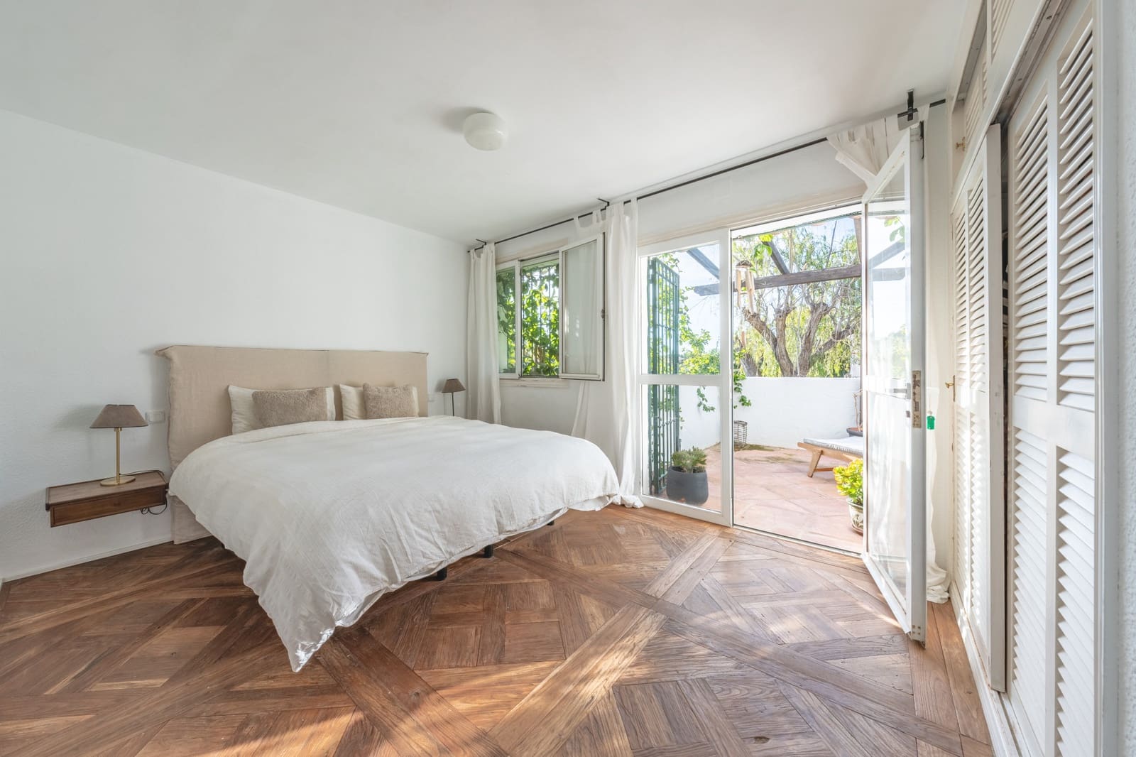 4 Zimmer Villa zu verkaufen in Atalaya-Isdabe mit Pool Garage - 1.495.000 € (Ref: 9851527)
