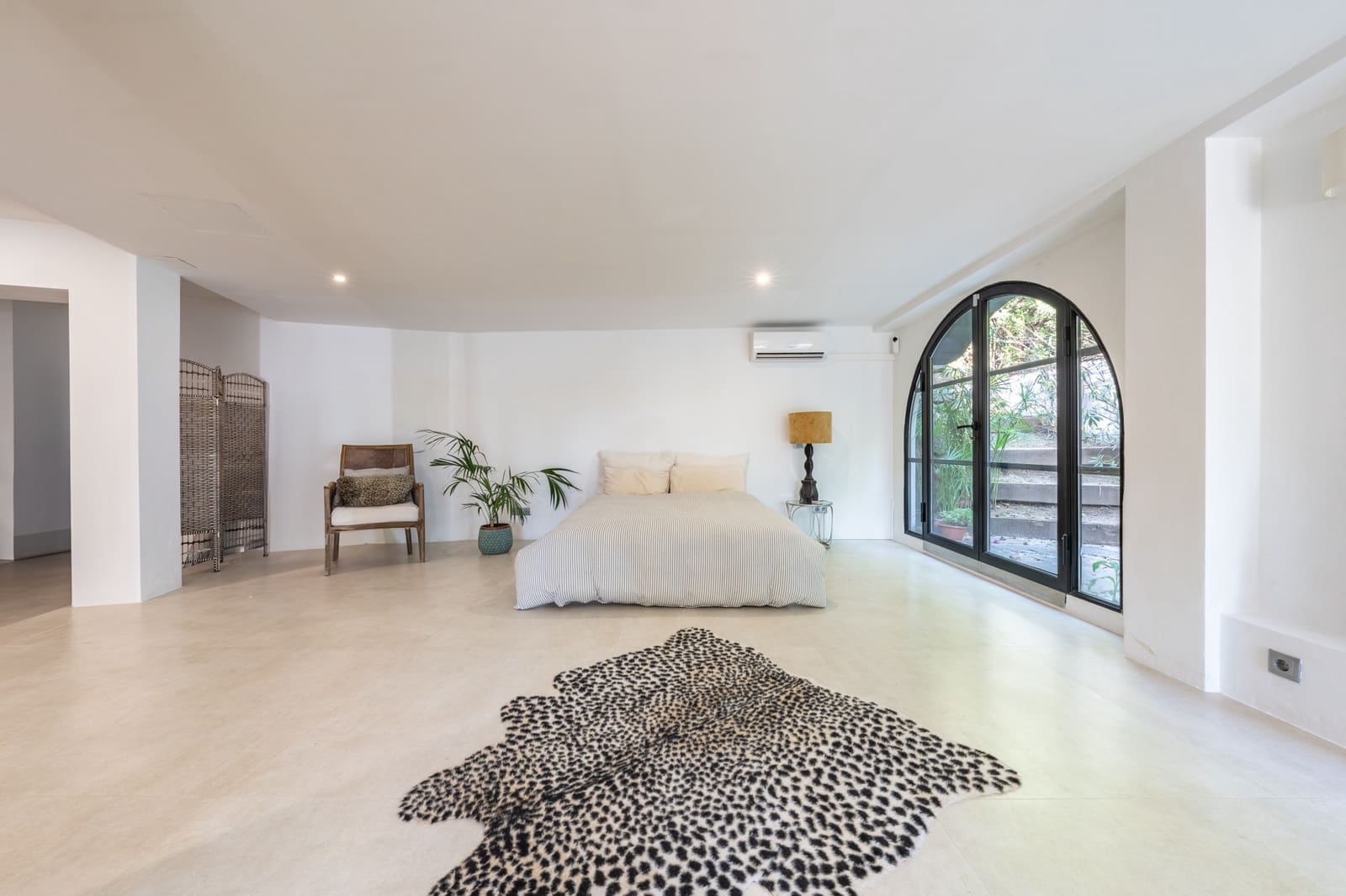 4 Zimmer Villa zu verkaufen in Atalaya-Isdabe mit Pool Garage - 1.495.000 € (Ref: 9851527)