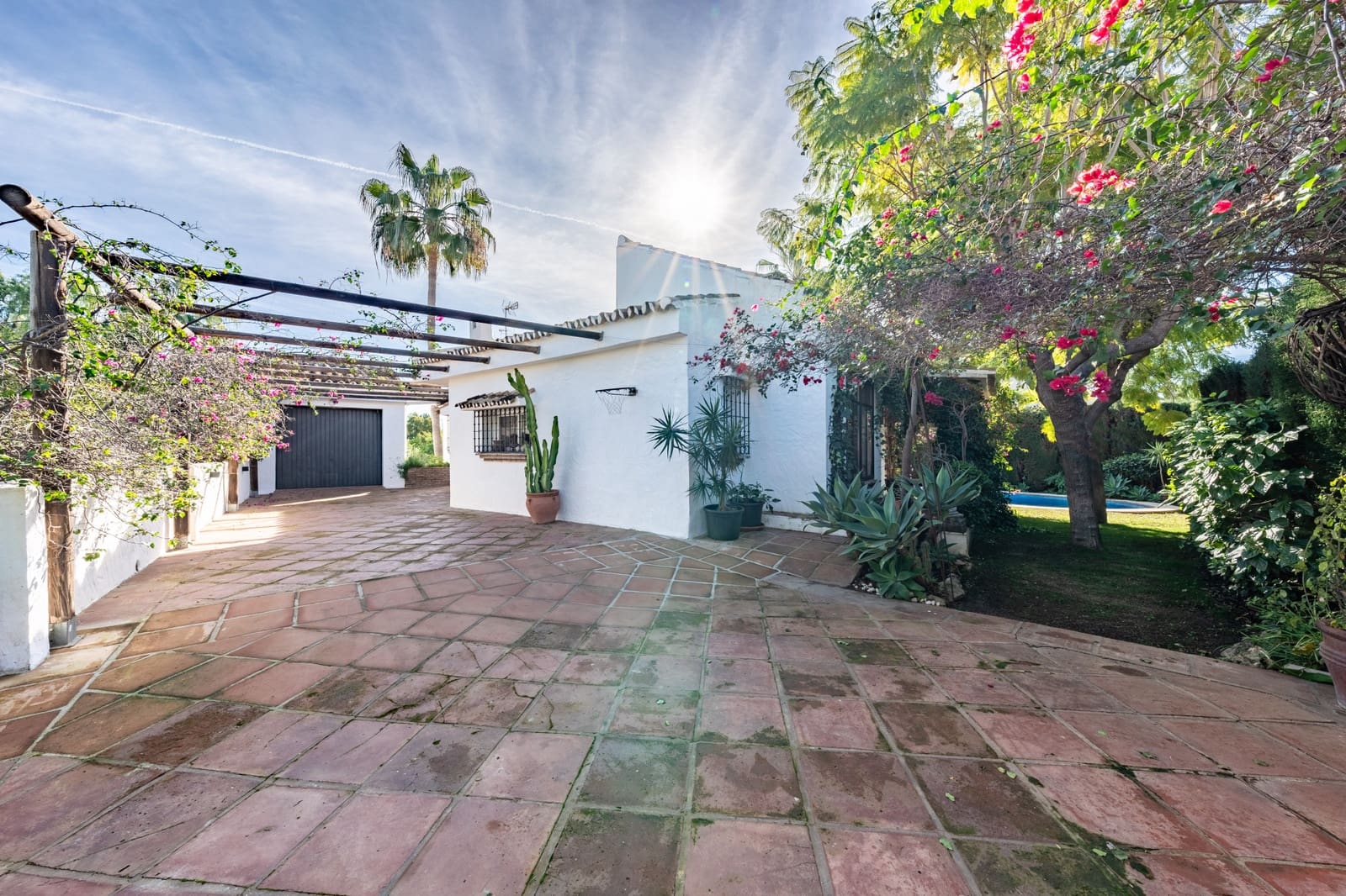 4 Zimmer Villa zu verkaufen in Atalaya-Isdabe mit Pool Garage - 1.495.000 € (Ref: 9851527)