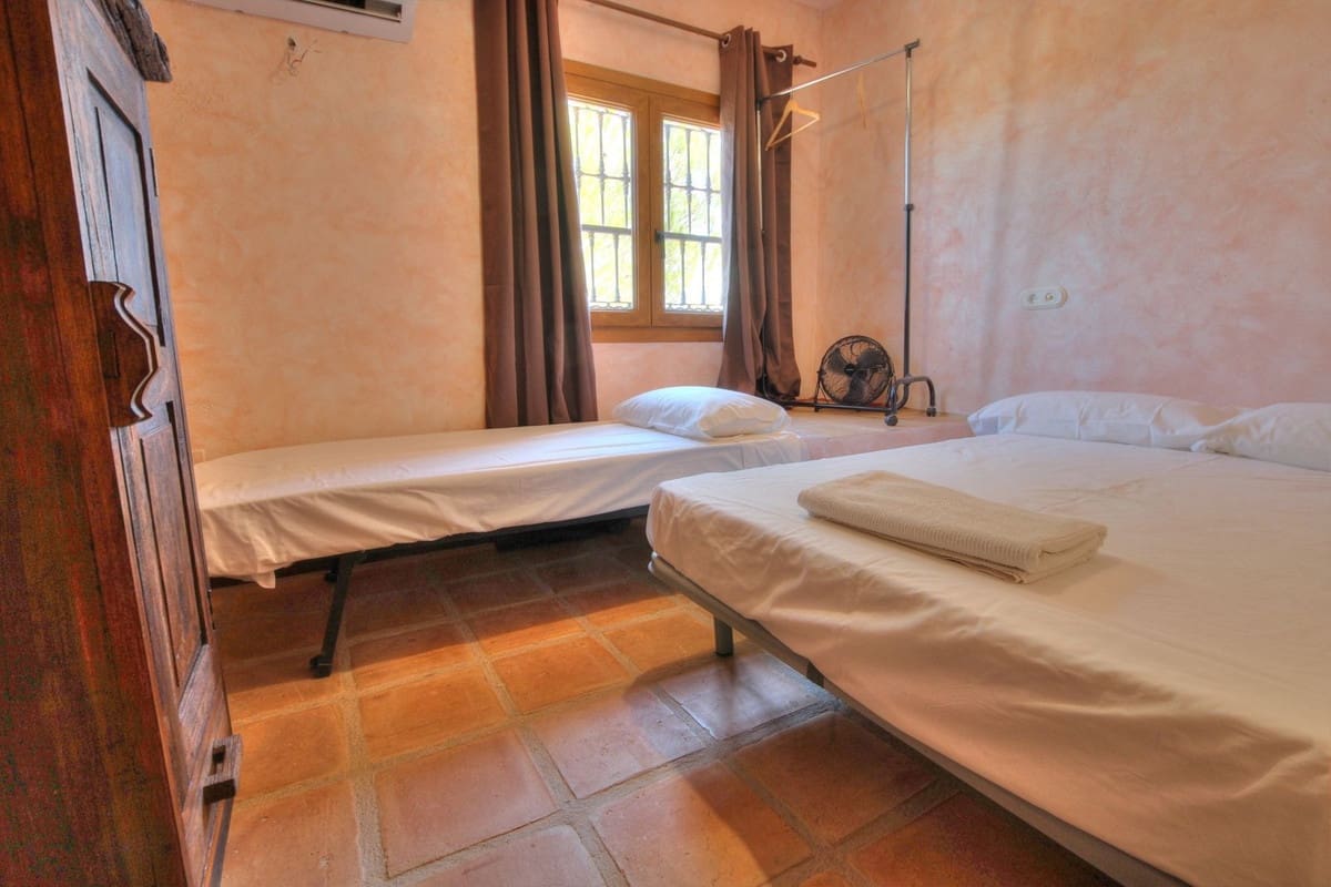 4 soveværelse Finca/Landehus til salg i Mijas Costa med swimmingpool garage - € 1.195.000 (Ref: 9851531)