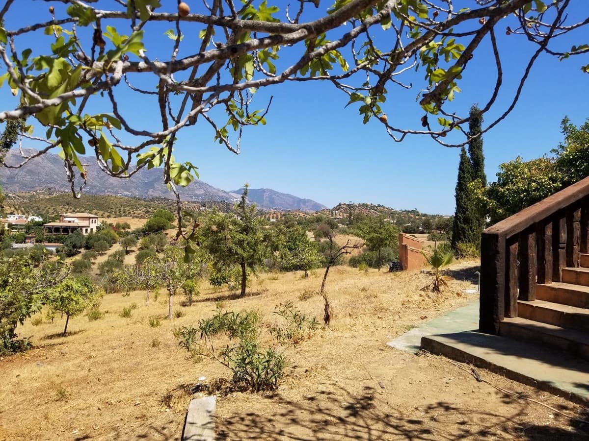 4 soveværelse Finca/Landehus til salg i Mijas Costa med swimmingpool garage - € 1.195.000 (Ref: 9851531)