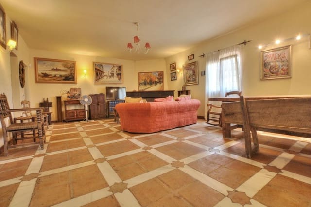 4 makuuhuone Maalaistalo myytävänä paikassa Mijas Costa, Mijas mukana uima-altaan 
autotalli - 1 195 000 € (Ref: 9851531)