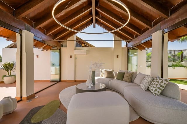 3 soverom Penthouse til salgs i Estepona med svømmebasseng - € 2 695 000 (Ref: 9851533)
