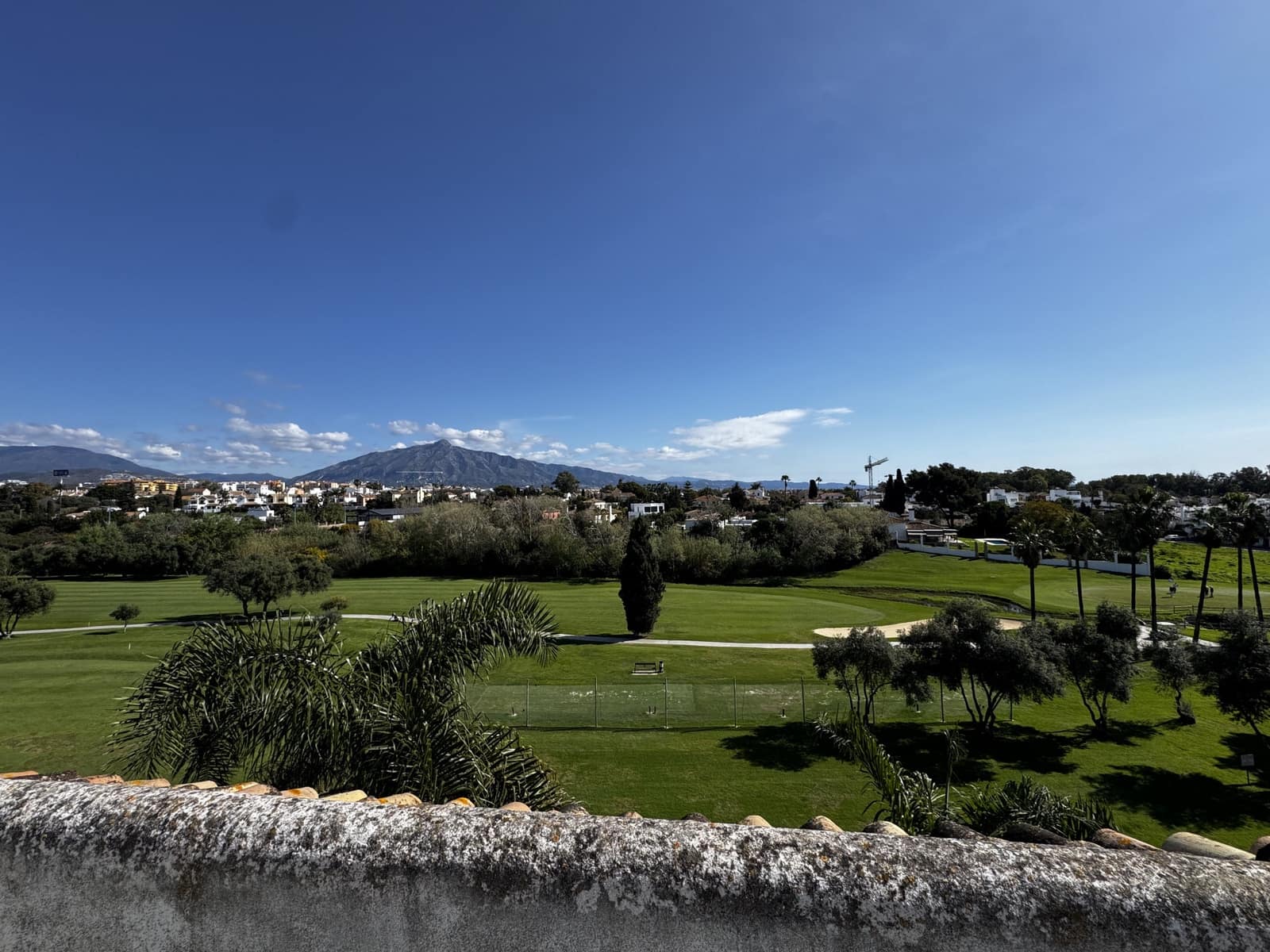 5 soveværelse Penthouse til salg i Guadalmina med swimmingpool garage - € 1.320.000 (Ref: 9851536)