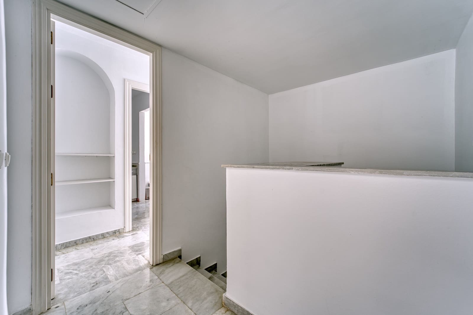 5 soveværelse Penthouse til salg i Guadalmina med swimmingpool garage - € 1.320.000 (Ref: 9851536)