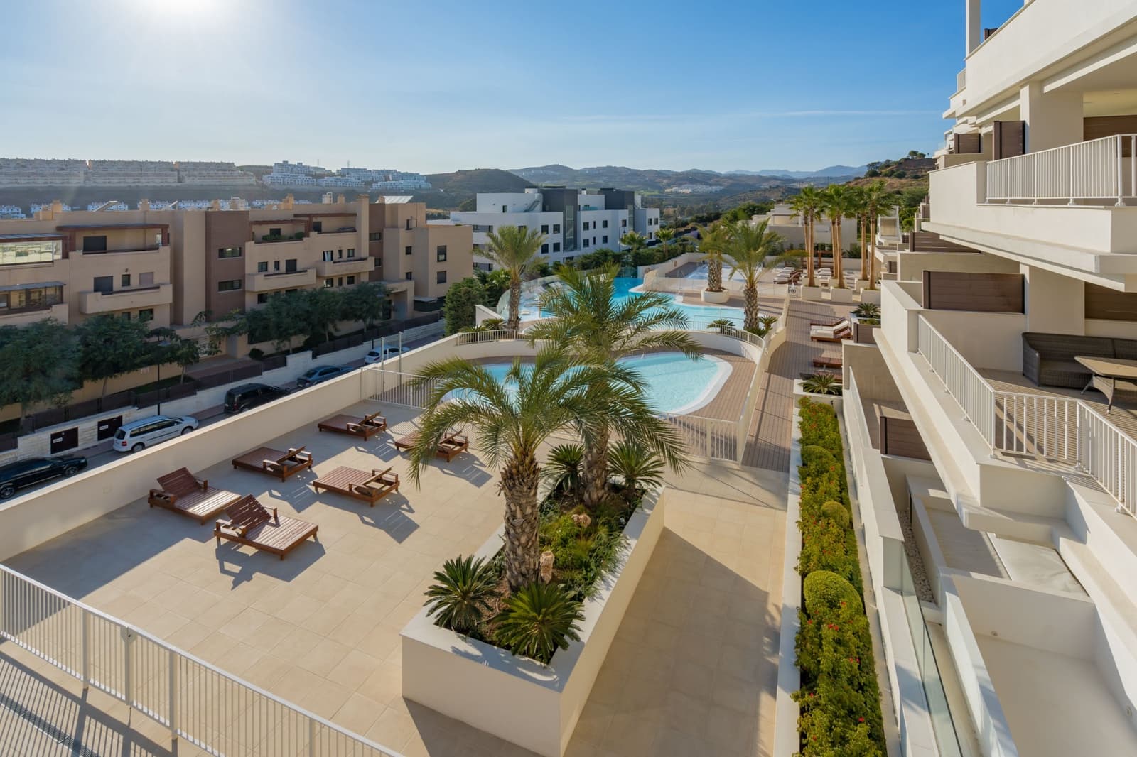 4 sypialnia Apartament na sprzedaż w La Cala de Mijas z basenem garażem - 895 000 € (Ref: 9851537)