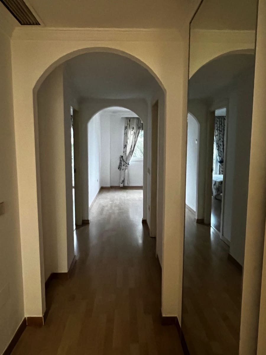 3 bedroom Apartment for sale in Marbella with pool garage - € 665,000 (Ref: 9851539)