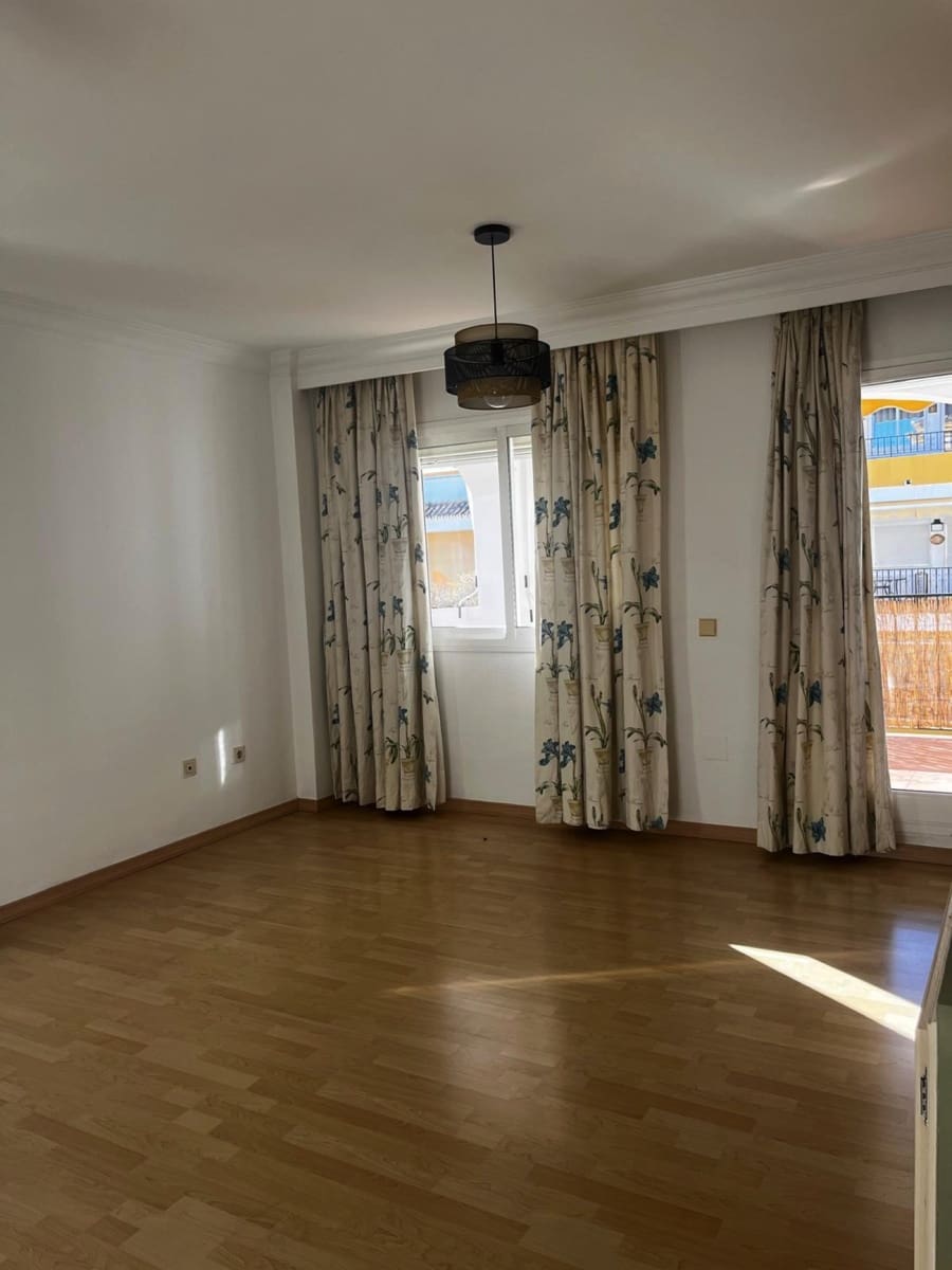 3 bedroom Apartment for sale in Marbella with pool garage - € 665,000 (Ref: 9851539)