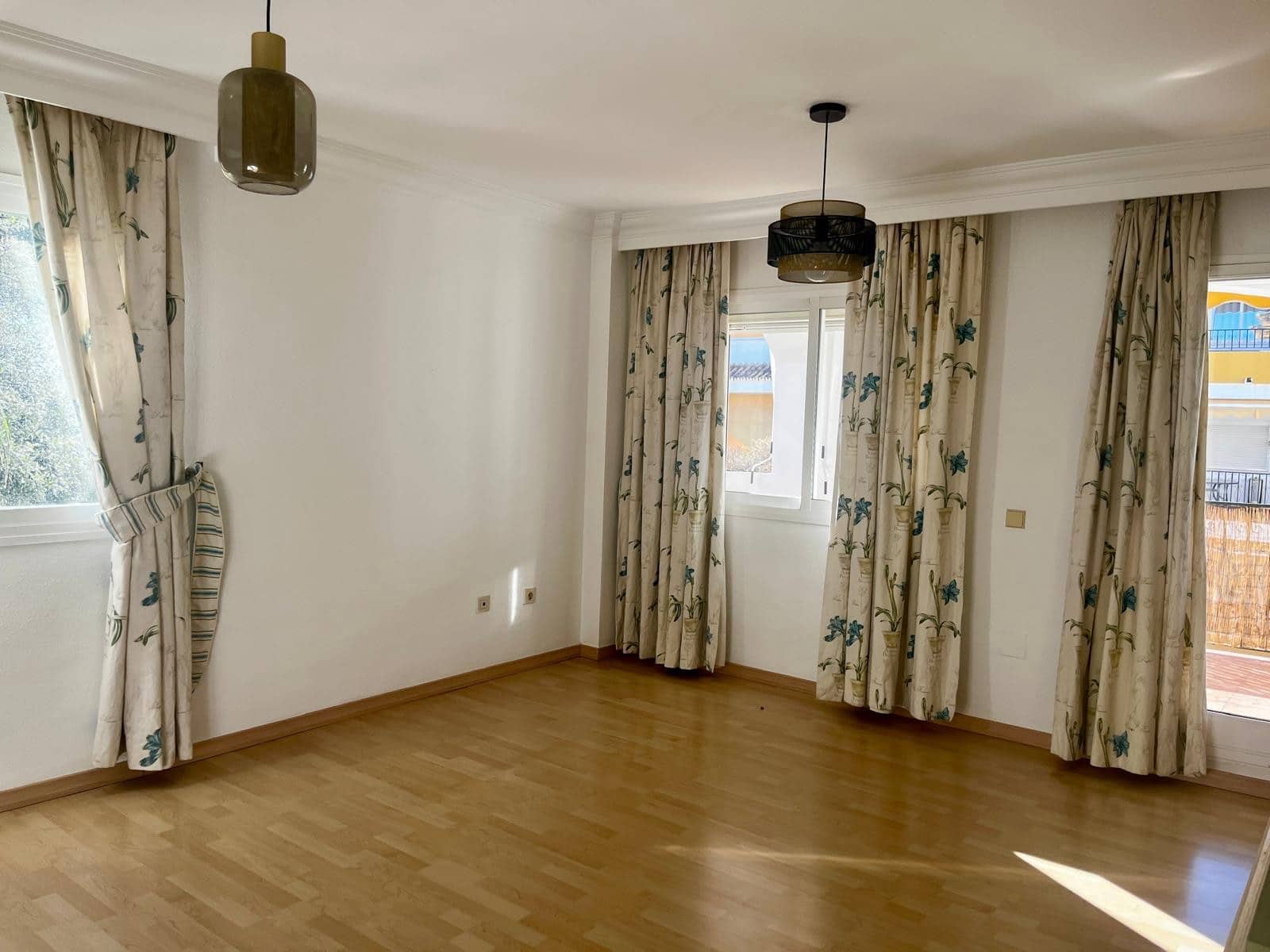 3 bedroom Apartment for sale in Marbella with pool garage - € 665,000 (Ref: 9851539)